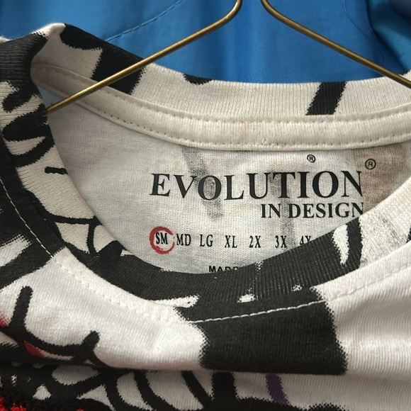 Cream tshirt - Picture 4 of 4